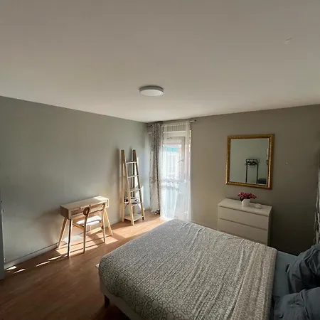 Lejlighed En Plein Centre De Avec Parking *