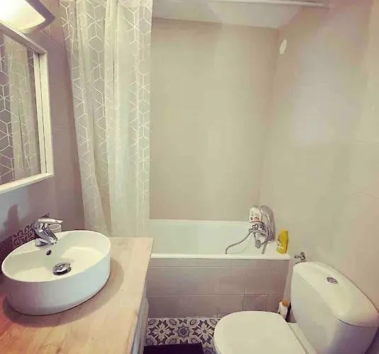 En Plein Centre De Avec Parking Apartment *