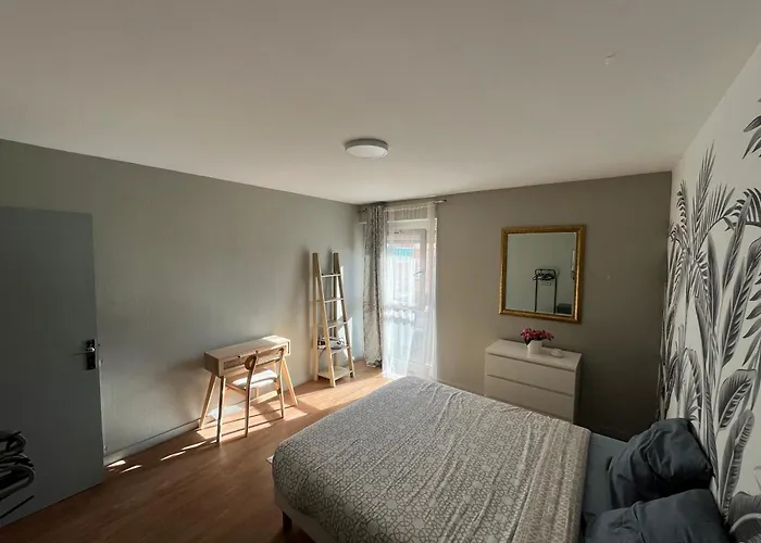 Lejlighed En Plein Centre De Avec Parking *